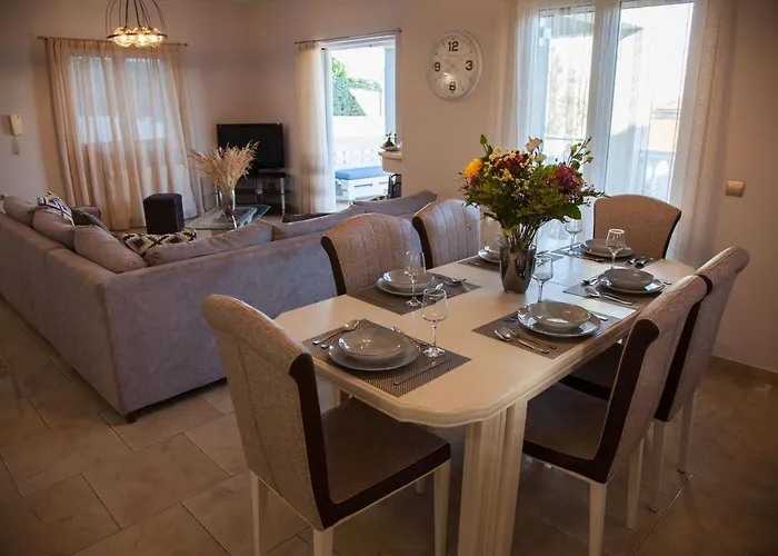 Вилла Mary Dhorizata